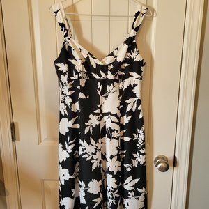 American Living Black and White Floral Fit and Flare Dress Size 6